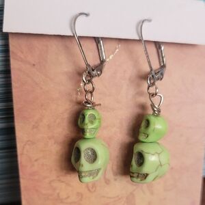 Brand-Unknown Lime Skull Dangle Earrings for Women